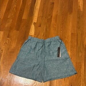 Tahari 100 percent linen shorts NWT